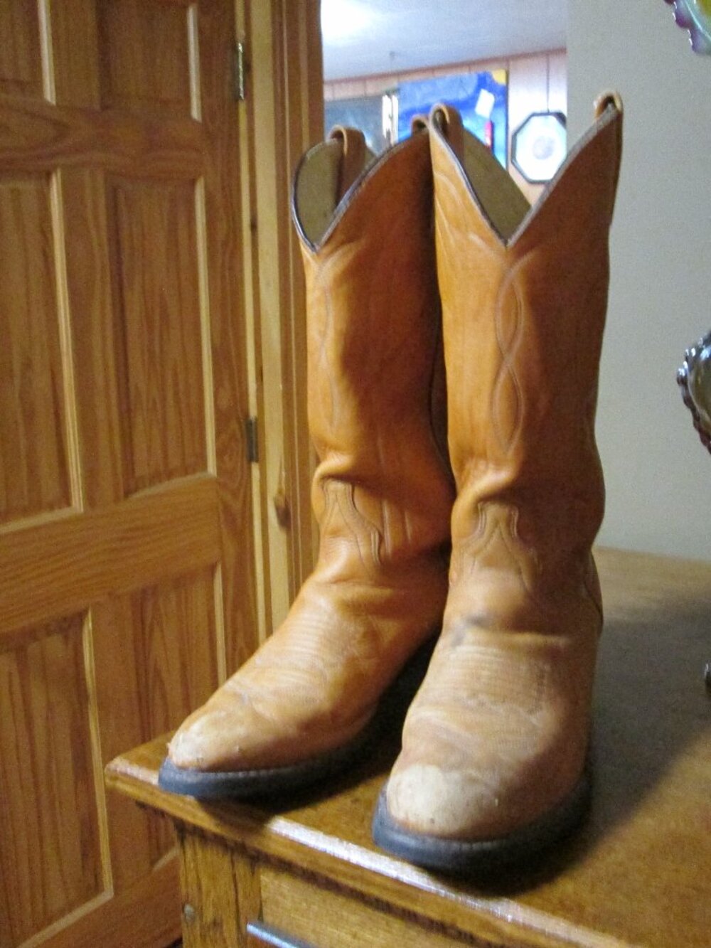 Vtg J Chisholm leather brown cowboy boots oil resistant soles 8 D